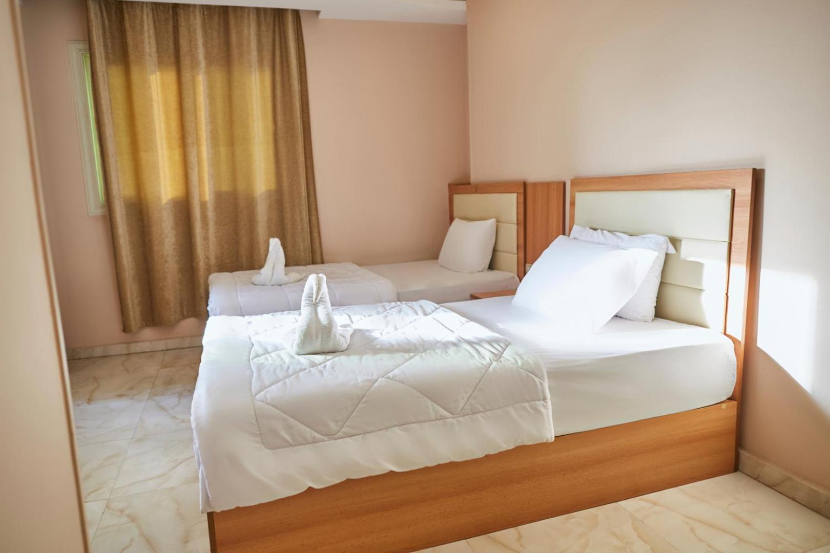 Grand Golden Pyramids View Hotel Kafret el-Gabal 외부 사진