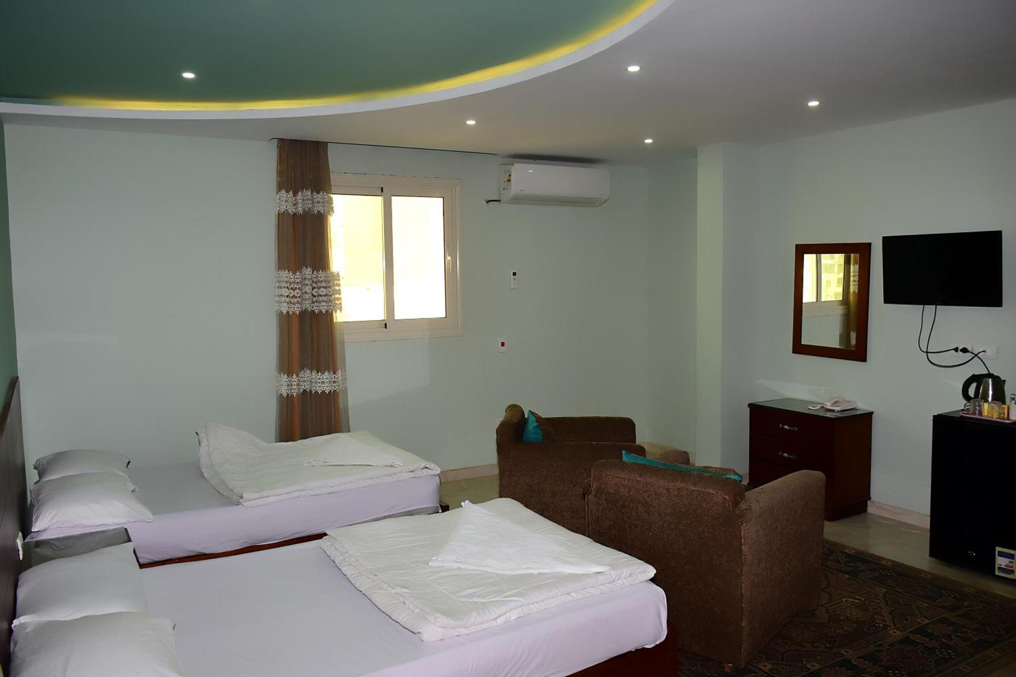 Grand Golden Pyramids View Hotel Kafret el-Gabal 외부 사진