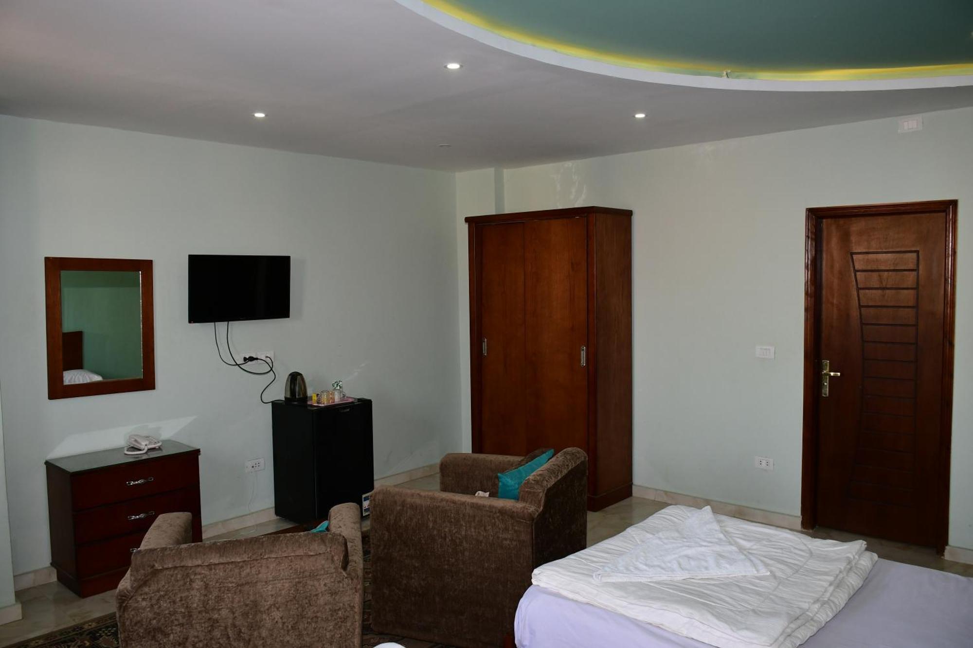 Grand Golden Pyramids View Hotel Kafret el-Gabal 외부 사진
